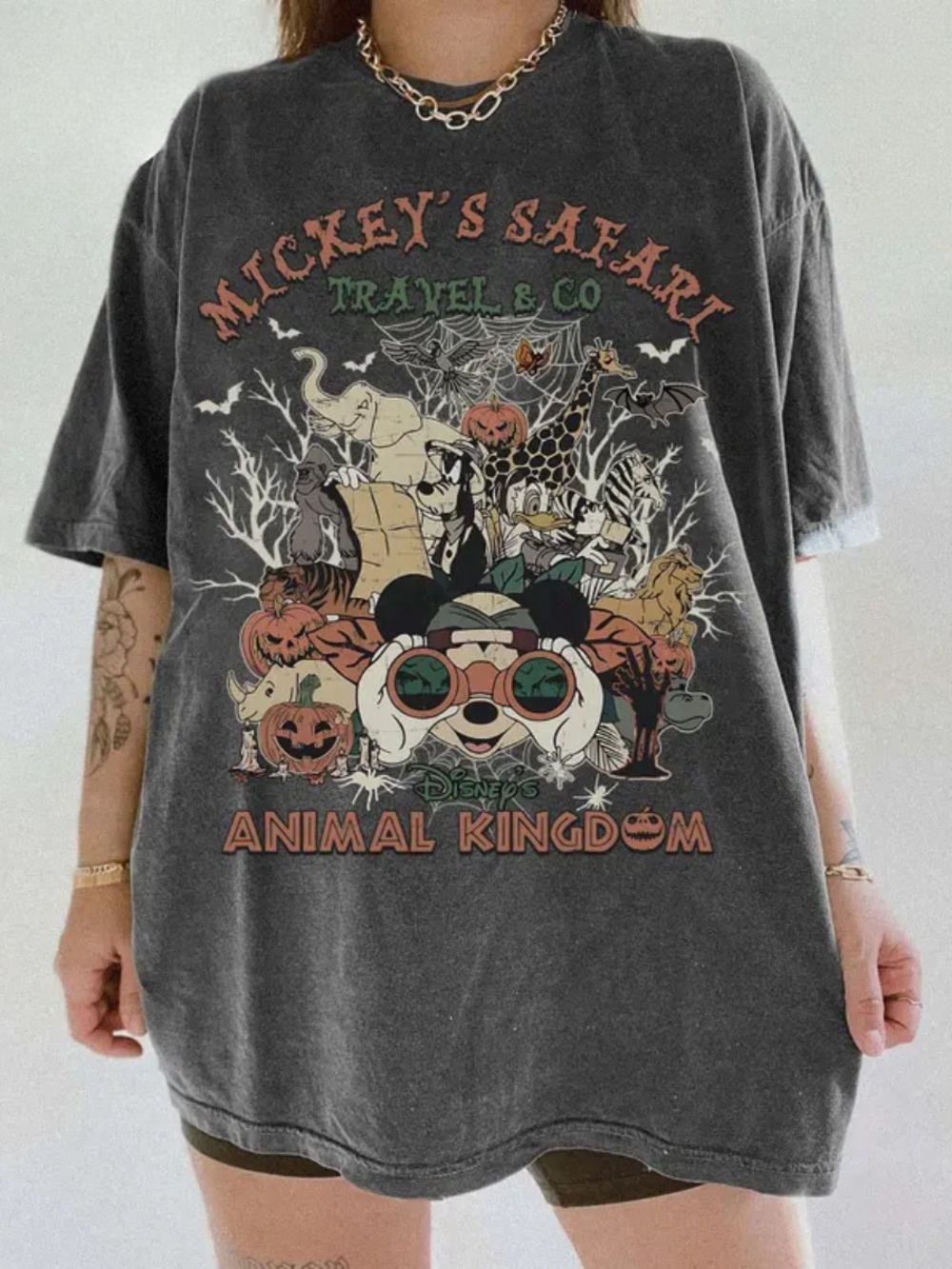 Disney Mickey's Safari Animal Kingdom Short Sleeve Graphic Tee - Pepper